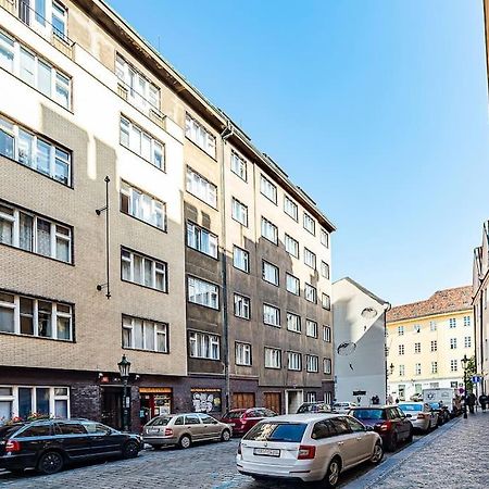 Cozy Old Town Stay - 1-Bedroom Apartment Прага Екстер'єр фото